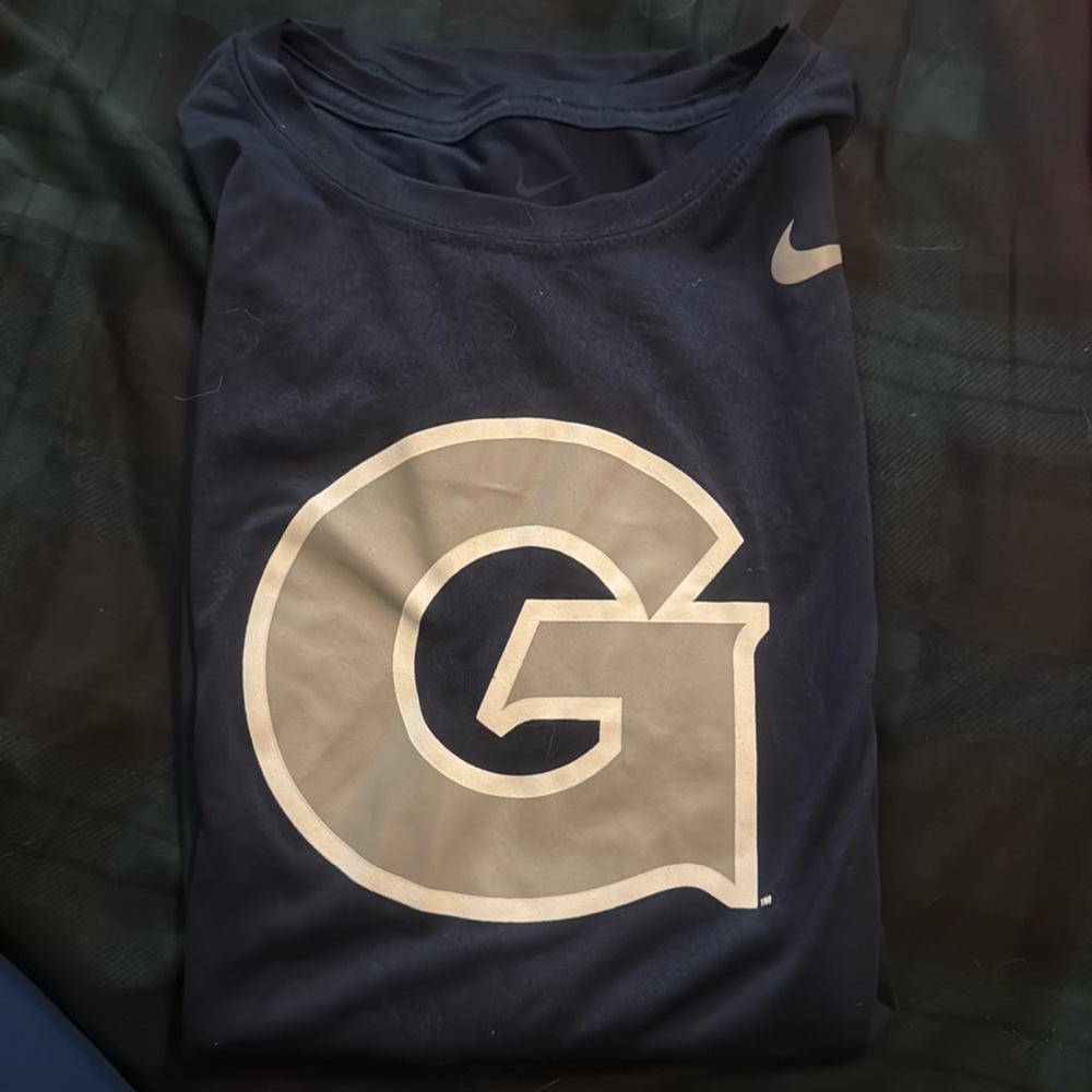 Large Nike Georgetown tshirt men’s navy